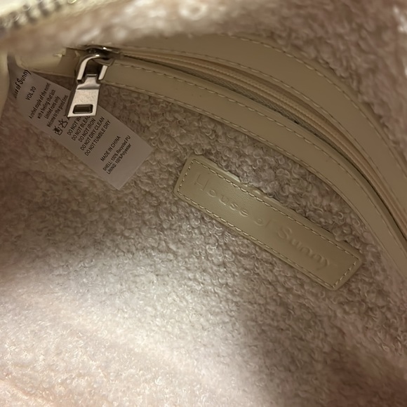 House of Sunny Solar Bag in Dune - Picture 7 of 8